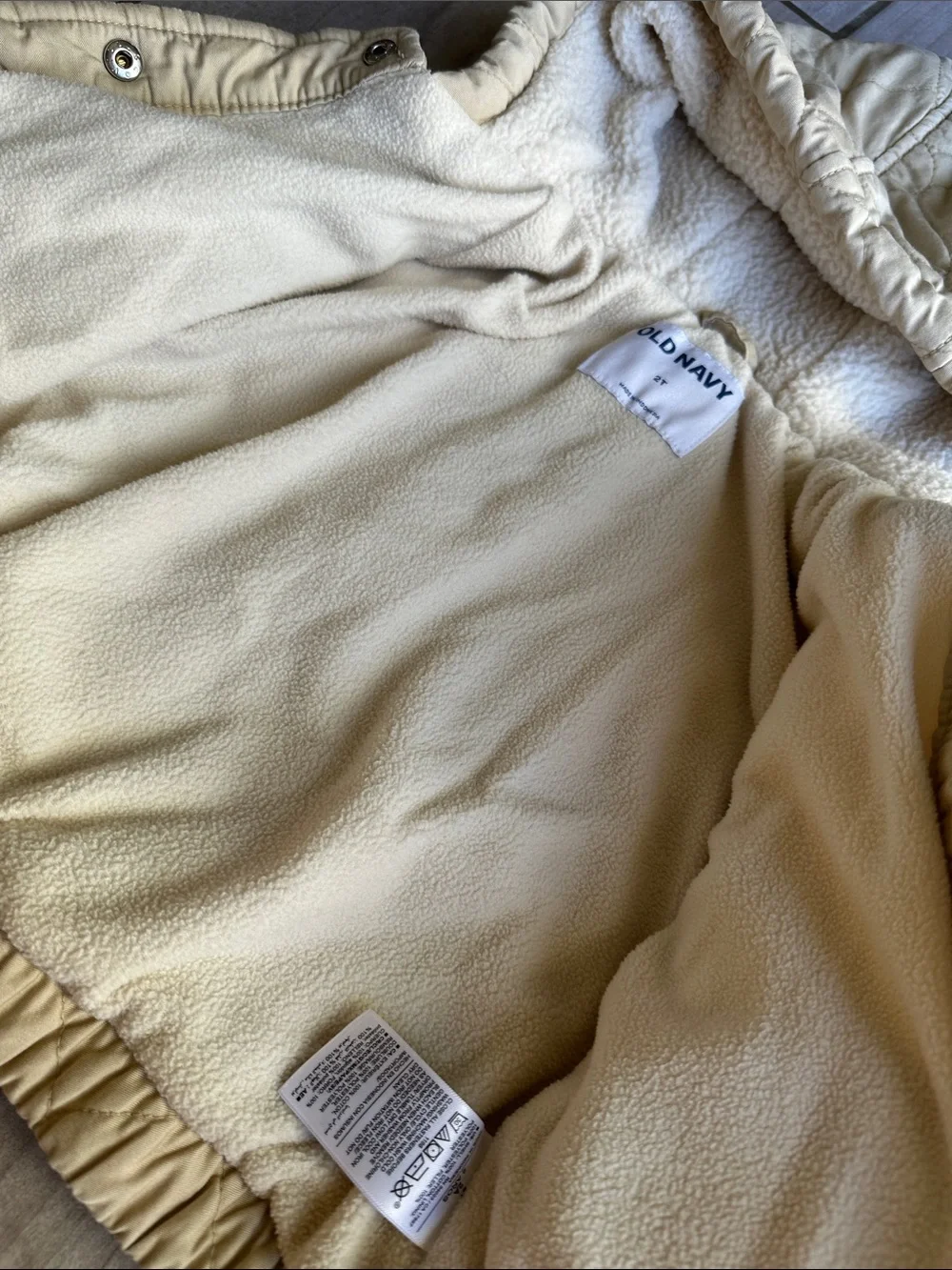 Old Navy Cream Quilted Hooded Puffer Jacket heart design